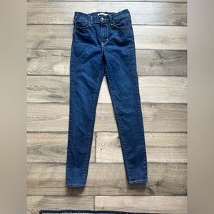 Size 27 high rise super skinny Levi’s